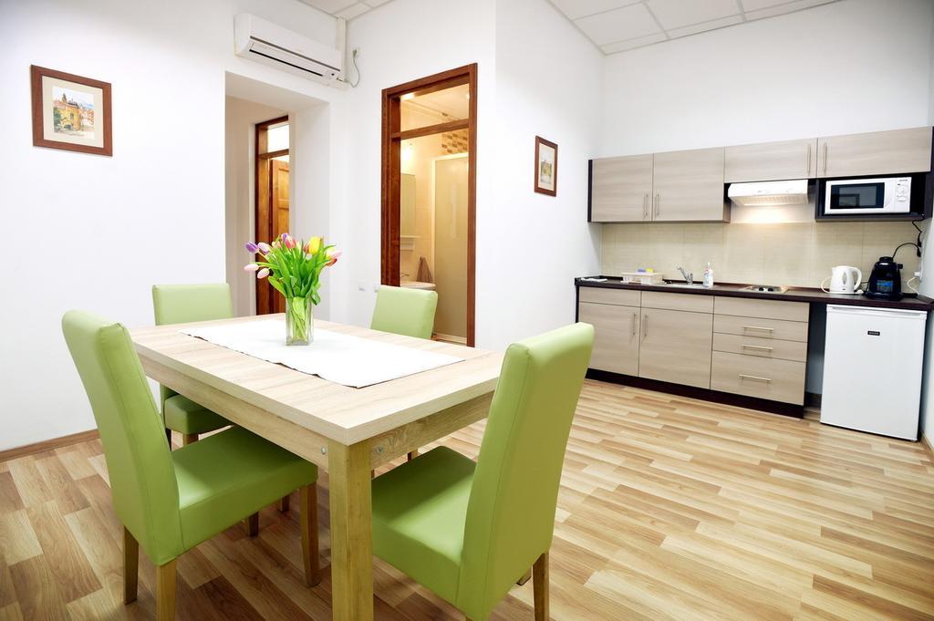 Corner Apartman Эгер Номер фото